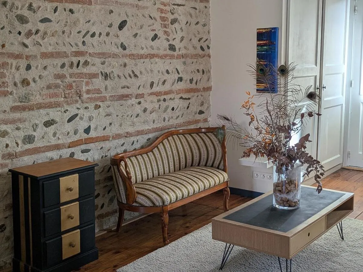 Apartment Charming 2-Bedroom, Near City Center Toulouse Frankreich