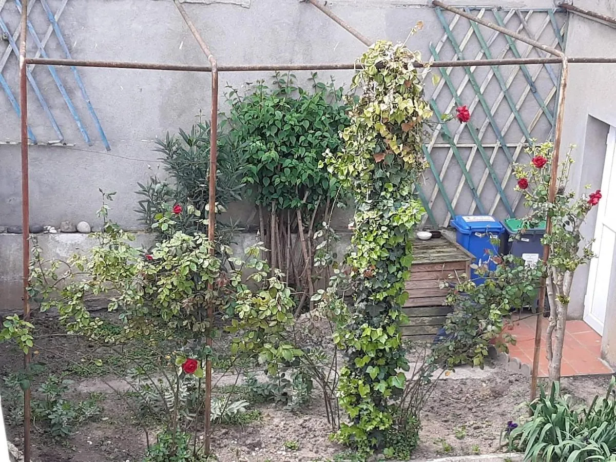 Charming 2-Bedroom, Near City Center Toulouse