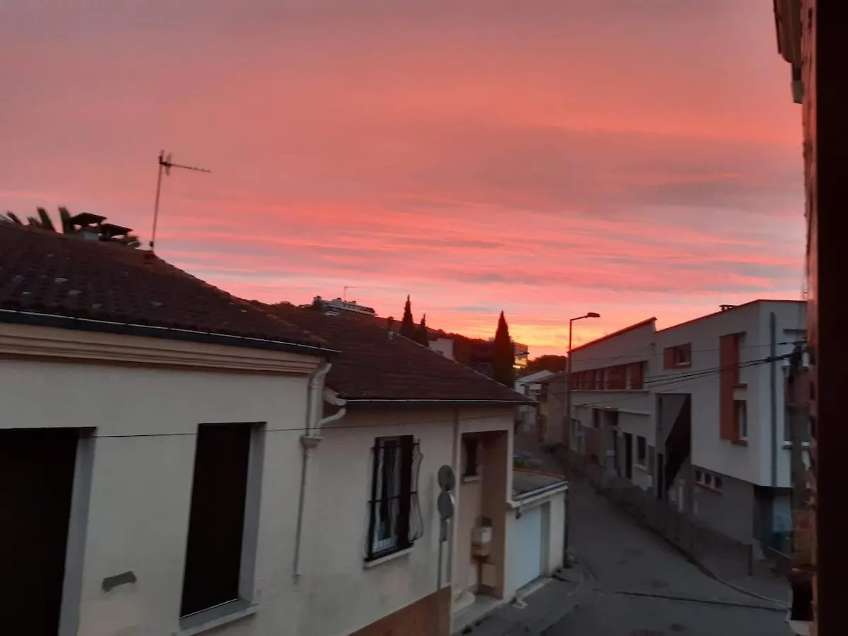Charming 2-Bedroom, Near City Center Toulouse France